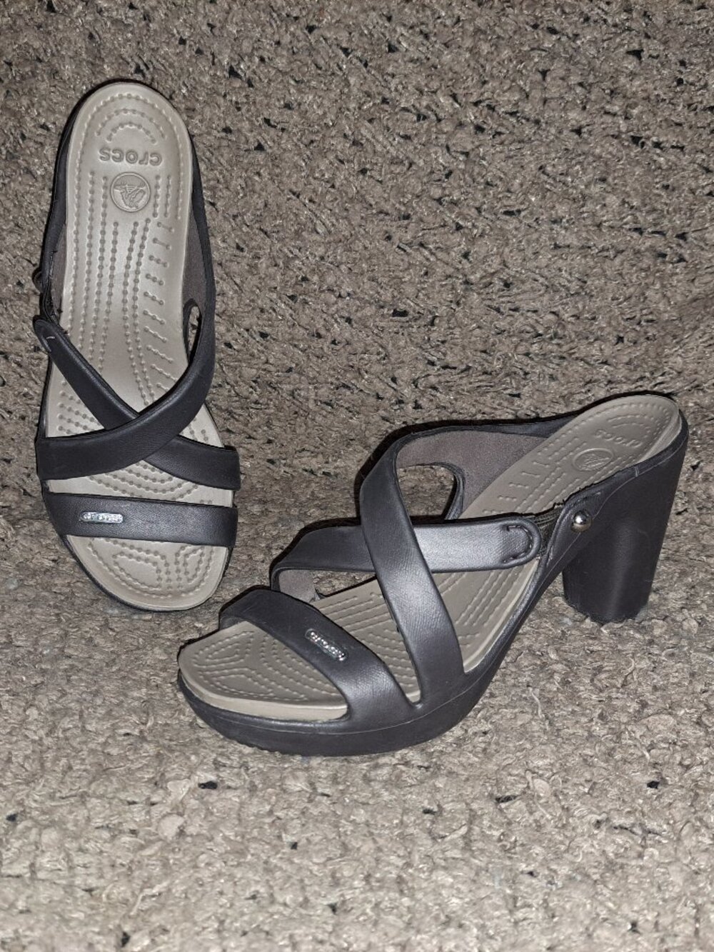 CROCS-Cyprus IV Espresso Brown Strappy Block Heel Sandals-Sz 7-Near Mint